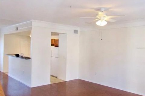 Adosado en venta en Orlando, Florida, 2 dormitorios, 143.81 m2 № 1353174 - foto 5