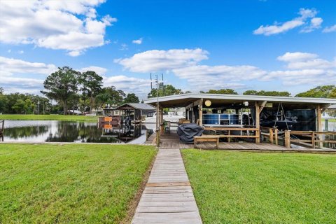 Villa ou maison à vendre à Astor, Floride: 3 chambres, 148.64 m2 № 1353239 - photo 7