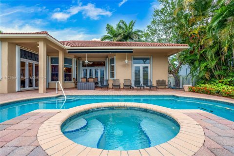 Villa ou maison à vendre à Weston, Floride: 5 chambres, 364.08 m2 № 1242304 - photo 4