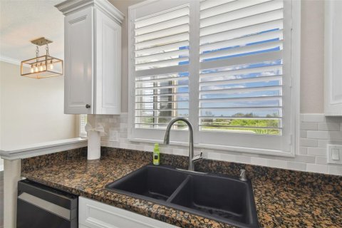 Touwnhouse à vendre à Tampa, Floride: 3 chambres, 235.97 m2 № 1341867 - photo 6