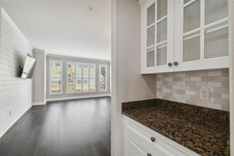 Townhouse in Tampa, Florida 3 bedrooms, 235.97 sq.m. № 1341867 - photo 12