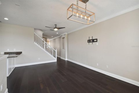 Touwnhouse à vendre à Tampa, Floride: 3 chambres, 235.97 m2 № 1341867 - photo 9