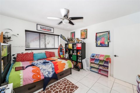 Copropriété à vendre à Hallandale Beach, Floride: 2 chambres, 92.9 m2 № 1049429 - photo 20