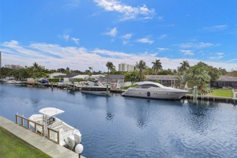 Condominio en venta en Hallandale Beach, Florida, 2 dormitorios, 97.55 m2 № 1045188 - foto 8