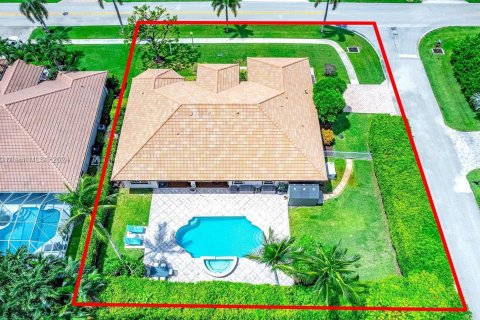 House in Jupiter, Florida 4 bedrooms, 226.68 sq.m. № 1372405 - photo 27