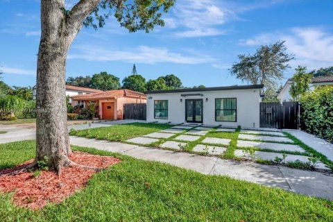 Villa ou maison à vendre à El Portal, Floride: 5 chambres, 229 m2 № 1037626 - photo 26
