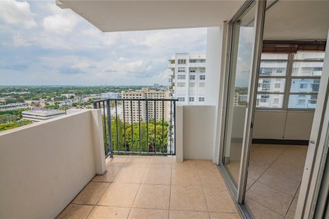 Copropriété à vendre à Aventura, Floride: 2 chambres, 117.8 m2 № 1282871 - photo 9