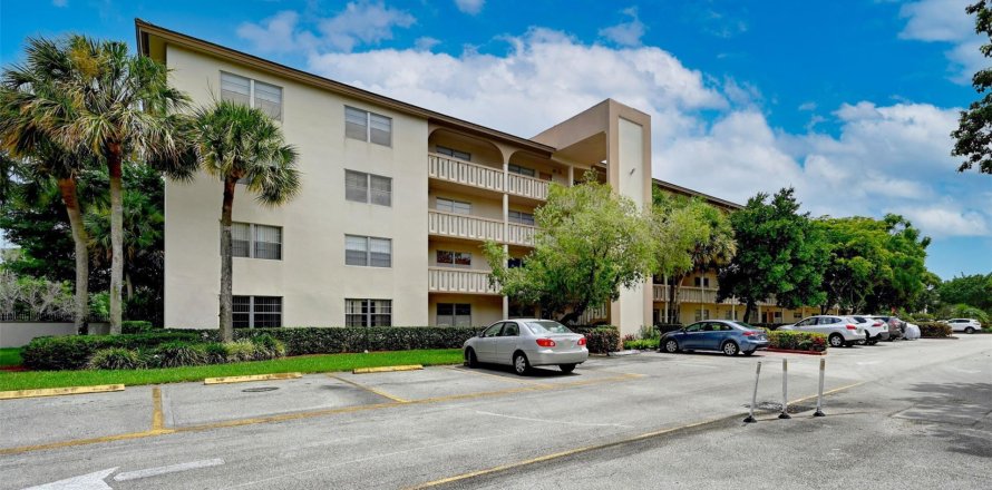 Condominio en Coconut Creek, Florida, 2 dormitorios  № 1040974