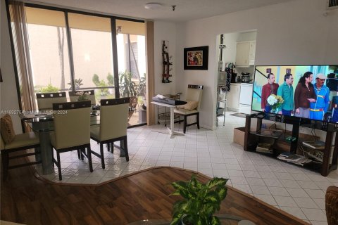 Condominio en venta en Miami, Florida, 1 dormitorio, 88.44 m2 № 1441590 - foto 7