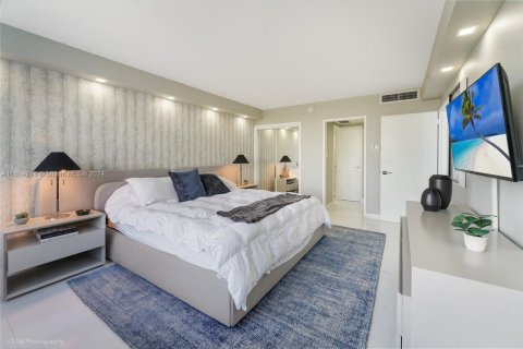 Copropriété à vendre à Miami Beach, Floride: 2 chambres, 96.62 m2 № 1236369 - photo 15