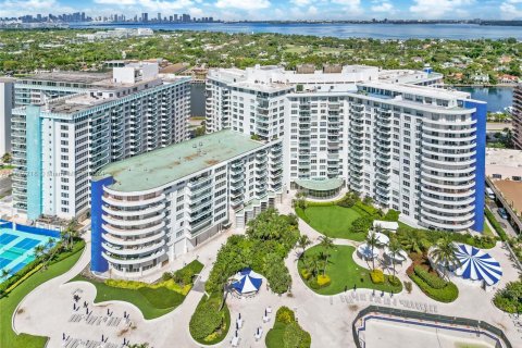 Copropriété à vendre à Miami Beach, Floride: 2 chambres, 96.62 m2 № 1236369 - photo 1