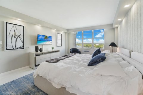 Copropriété à vendre à Miami Beach, Floride: 2 chambres, 96.62 m2 № 1236369 - photo 16