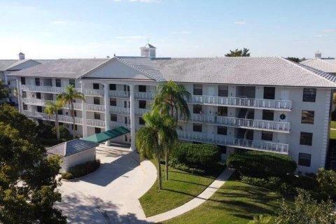 Condo in West Palm Beach, Florida, 2 bedrooms  № 1058997 - photo 20