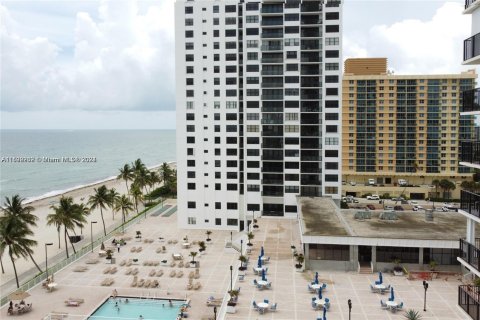 Condominio en venta en Hollywood, Florida, 1 dormitorio, 92.9 m2 № 1184734 - foto 14