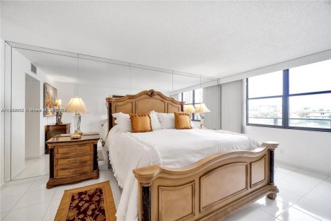 Copropriété à vendre à Hollywood, Floride: 1 chambre, 92.9 m2 № 1184734 - photo 30