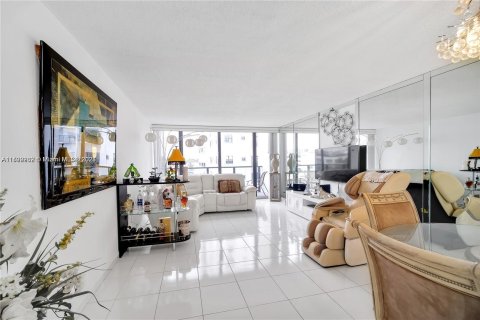 Copropriété à vendre à Hollywood, Floride: 1 chambre, 92.9 m2 № 1184734 - photo 22