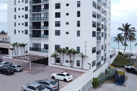 Condominio en venta en Hollywood, Florida, 1 dormitorio, 92.9 m2 № 1184734 - foto 3