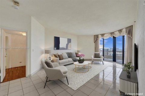 Condo in Aventura, Florida, 2 bedrooms  № 1223767 - photo 8