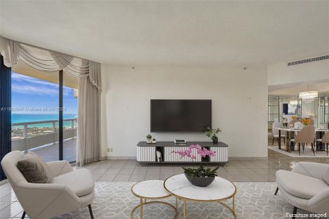 Copropriété à vendre à Aventura, Floride: 2 chambres, 150.69 m2 № 1223767 - photo 1