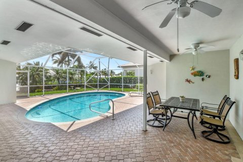 Villa ou maison à vendre à Deerfield Beach, Floride: 4 chambres, 193.52 m2 № 1208863 - photo 11