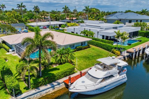 Villa ou maison à vendre à Deerfield Beach, Floride: 4 chambres, 193.52 m2 № 1208863 - photo 1