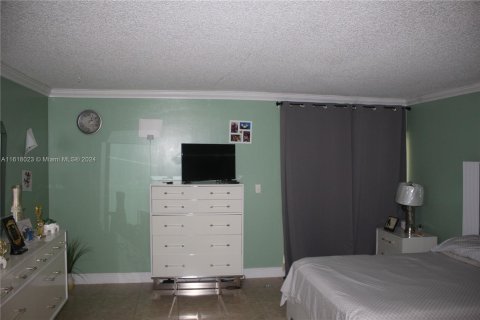 Touwnhouse à vendre à Lauderhill, Floride: 3 chambres, 145.86 m2 № 1269198 - photo 13