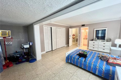 Touwnhouse à vendre à Lauderhill, Floride: 3 chambres, 145.86 m2 № 1269198 - photo 30