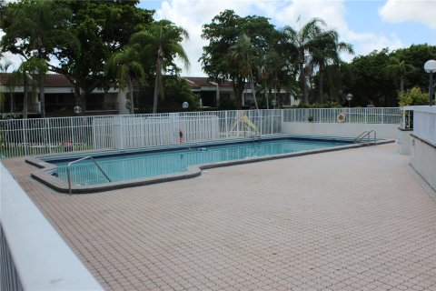 Touwnhouse à vendre à Lauderhill, Floride: 3 chambres, 145.86 m2 № 1269198 - photo 17