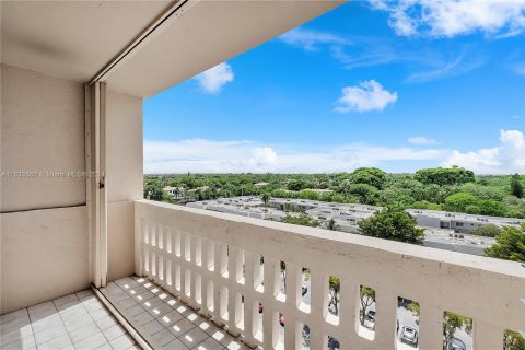 Condominio en venta en Coral Gables, Florida, 1 dormitorio, 81.75 m2 № 1305546 - foto 6