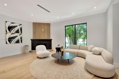 Villa ou maison à vendre à Miami Shores, Floride: 4 chambres, 202.34 m2 № 1035516 - photo 30