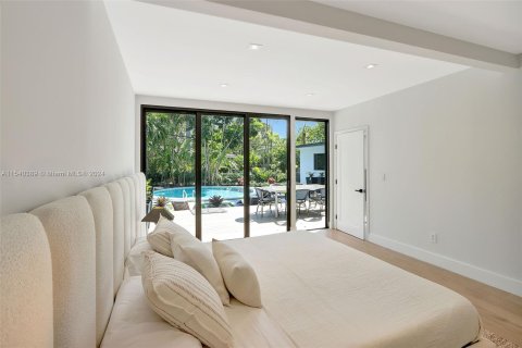Villa ou maison à vendre à Miami Shores, Floride: 4 chambres, 202.34 m2 № 1035516 - photo 21