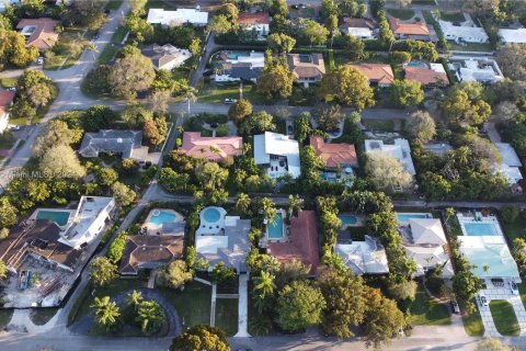 Villa ou maison à vendre à Miami Shores, Floride: 4 chambres, 202.34 m2 № 1035516 - photo 4
