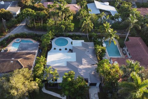 Villa ou maison à vendre à Miami Shores, Floride: 4 chambres, 202.34 m2 № 1035516 - photo 2