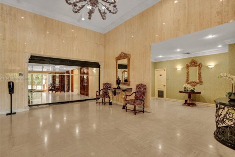 Copropriété à vendre à Hallandale Beach, Floride: 2 chambres, 130.06 m2 № 1035648 - photo 6