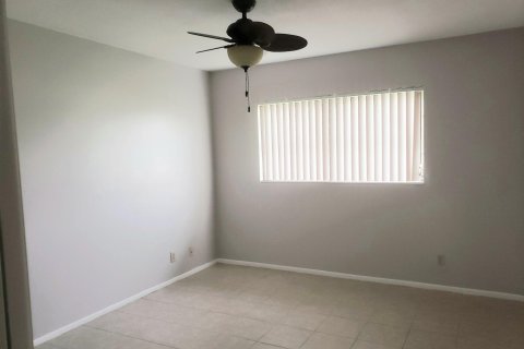 House in West Palm Beach, Florida 1 bedroom, 56.86 sq.m. № 1024617 - photo 21