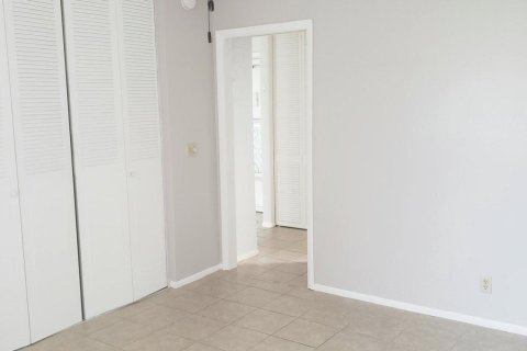 House in West Palm Beach, Florida 1 bedroom, 56.86 sq.m. № 1024617 - photo 20