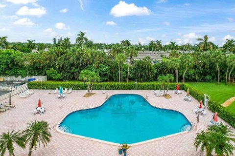 Villa ou maison à vendre à West Palm Beach, Floride: 1 chambre, 56.86 m2 № 1024617 - photo 10