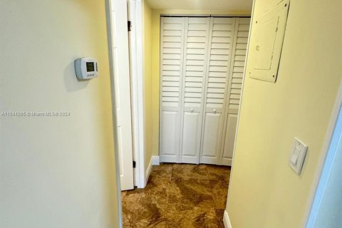 Condominio en venta en Coral Springs, Florida, 2 dormitorios, 76.18 m2 № 1058131 - foto 20