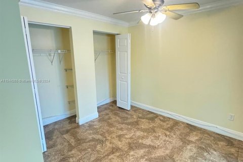 Condominio en venta en Coral Springs, Florida, 2 dormitorios, 76.18 m2 № 1058131 - foto 11