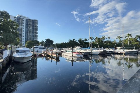 Apartment in Aventura, Florida 2 bedrooms, 92.34 sq.m. № 1381849 - photo 25