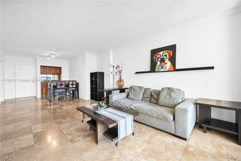 Condo in Hollywood, Florida, 1 bedroom  № 1381797 - photo 5