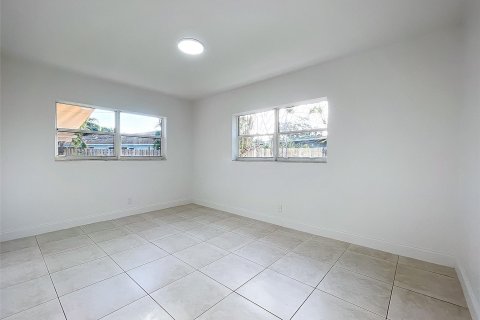 Casa en venta en Wilton Manors, Florida, 4 dormitorios, 251.95 m2 № 1068360 - foto 15