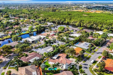 Villa ou maison à vendre à Wilton Manors, Floride: 4 chambres, 251.95 m2 № 1068360 - photo 5