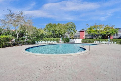 Copropriété à vendre à Pompano Beach, Floride: 2 chambres, 124.4 m2 № 1228562 - photo 14