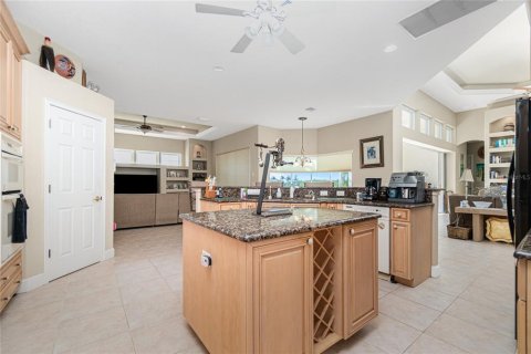 Villa ou maison à vendre à Punta Gorda, Floride: 3 chambres, 281.03 m2 № 1030383 - photo 16