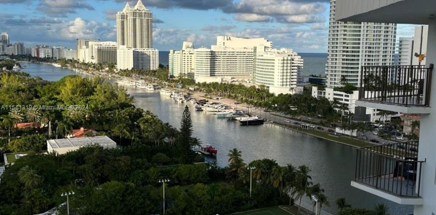 Condo à Miami Beach, Floride, 2 chambres  № 1035740