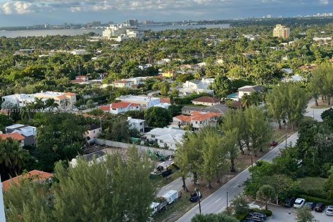 Condominio en venta en Miami Beach, Florida, 2 dormitorios, 100.43 m2 № 1035740 - foto 11