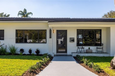Villa ou maison à vendre à El Portal, Floride: 3 chambres, 169.08 m2 № 1035741 - photo 6