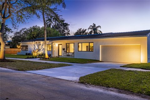 Villa ou maison à vendre à El Portal, Floride: 3 chambres, 169.08 m2 № 1035741 - photo 23