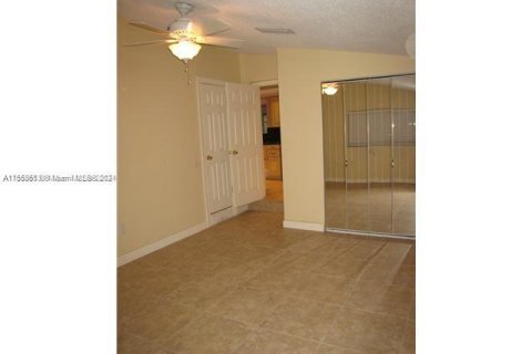 Купить виллу или дом в Майами, Флорида 4 спальни, 192.68м2, № 1073986 - фото 6